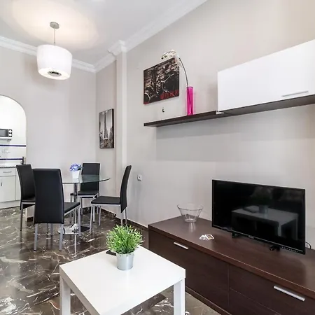 Great Parking Apartment Granada